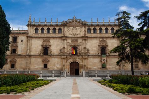 What to see in Alcala de Henares (Madrid) | Top School in Spain