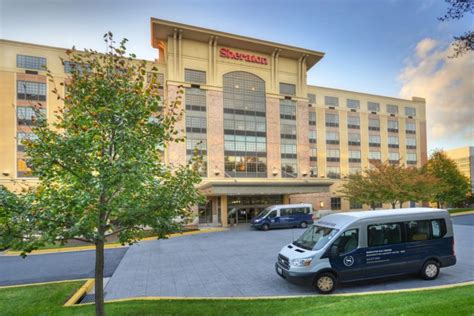 Hotel near the BWI airport with a free shuttle