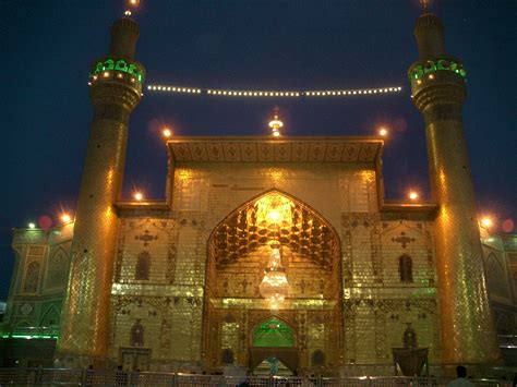 Nocturnal View of Imam Ali's Holy Shrine in Najaf - Irak | Galería de ...