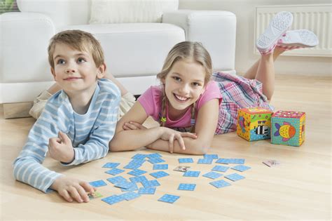 33 juegos de mesa con cartas para divertirse en familia