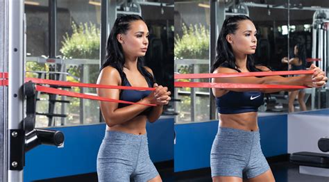 How to Properly Execute a Banded Pallof Press | Muscle & Fitness