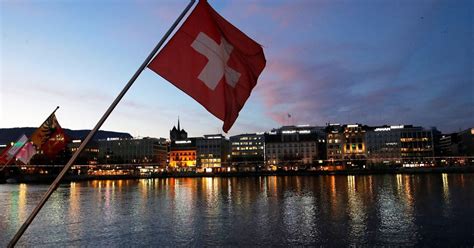 Swiss economic expansion set to slow but not stall - gov't | Reuters