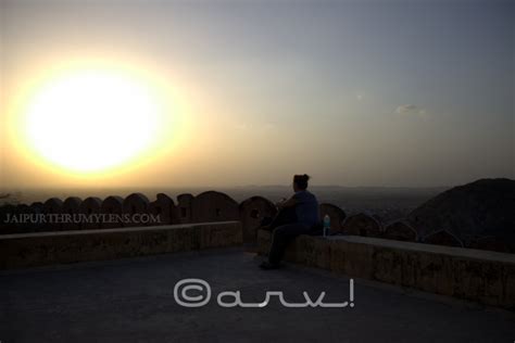 Where To Watch A Sunset In Jaipur? Nahargarh Fort Sunset Guide ...