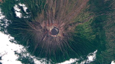 Volcanoes of Indonesia – Satellite images (Sentinel) 2020 – Øystein ...