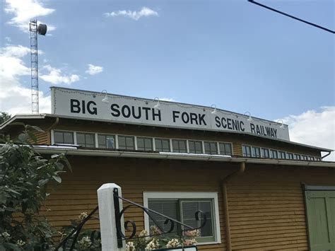 the big south fork scenic railway building