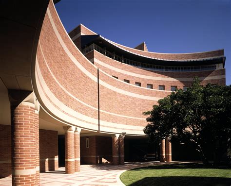 UCLA Anderson School of Management | Pei Cobb Freed & Partners