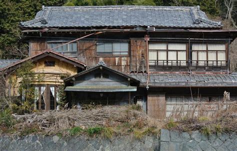 Akiya banks: Real estate listings promoting sales of abandoned Japanese ...