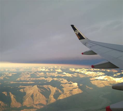 Sunrise over the Southern Alps this morning. (OP) : r/newzealand