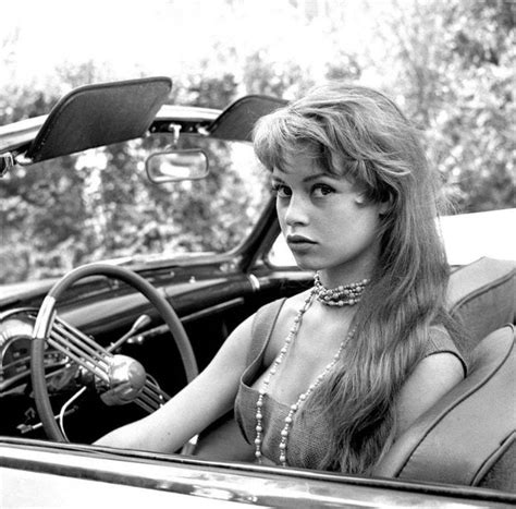 Stunning photos of a young and dazzling Brigitte Bardot, 1950s-1960s ...