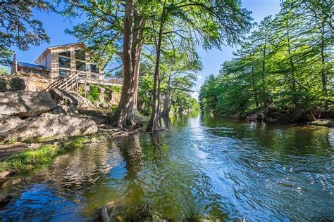 RIVER BLUFF CABINS - Updated 2022 Prices & Campground Reviews (Rio Frio ...