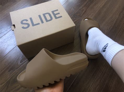 Yeezy Slides Bone Kleinanzeigen