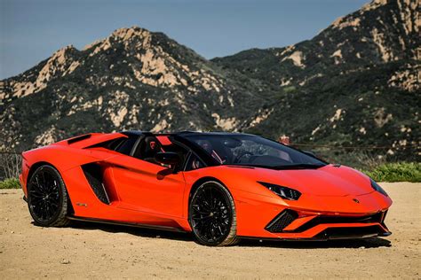 Lamborghini Aventador S Roadster Review: This Bull Leaves a Mark