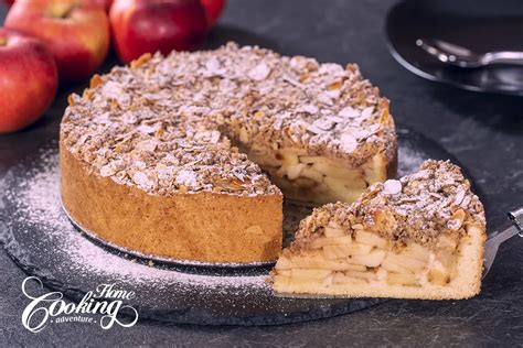 German Apple Streusel Cake -Apfelkuchen mit Streusel