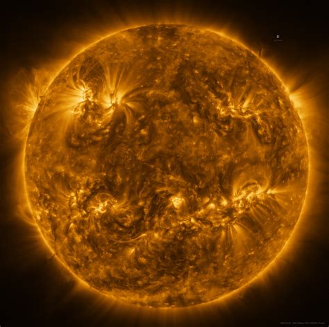 ESA - Zooming into the Sun with Solar Orbiter