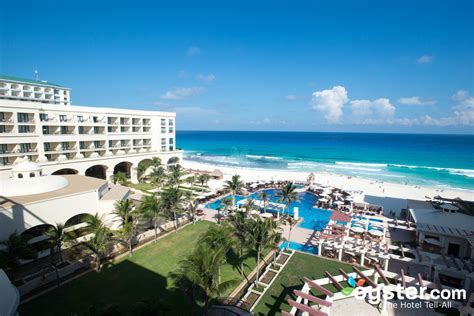 Marriott Cancun Resort - Beach at the Marriott Cancun Resort | Oyster ...