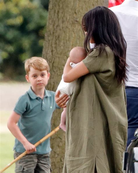 Prince George and Archie Mountbatten-Windsor | Photos of Queen ...