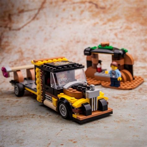 LEGO MOC 60404 Supertruck by Keep On Bricking | Rebrickable - Build ...