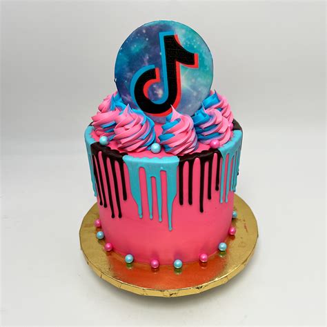 Tiktok Drip Cake - Palermo 365 Shop