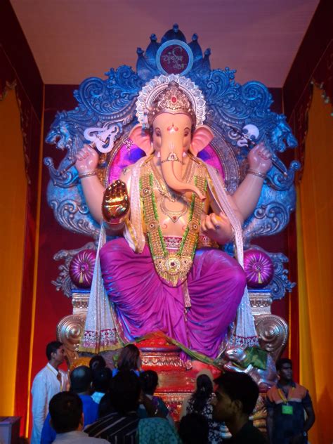 Travel to God: GANESHOTSAV : Lalbaug cha Raja & Mumbai cha Raja