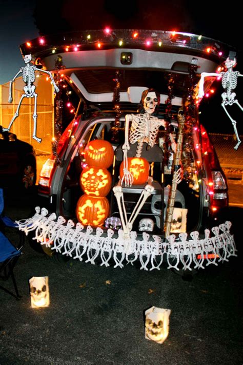 20 Thrifty Trunk or Treat Decorating Ideas - Happy Money Saver