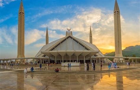 7 Interesting Facts About Faisal Mosque In Islamabad, Pakistan ...