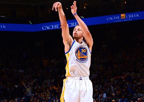 Stephen Curry Sets NBA Single-Season 3-Point Record: Highlights and ...