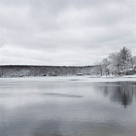 Best Place to Stay in Poconos in Winter | Resorts, Cottages & Inns