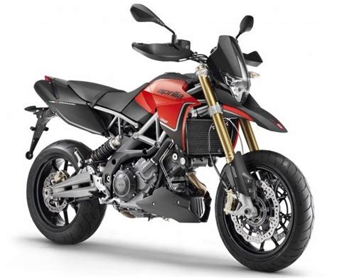 2016 Aprilia Dorsoduro 750 Review - GearOpen.com