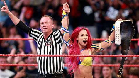 Sasha Banks' WWE Women's Championship Win in GIFs - Cageside Seats