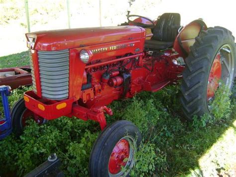 Tractor Massey Ferguson MF50 York Rake Plow RESTORED | eBay | Tractors ...