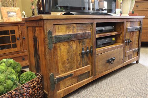 rustic tv stand | Rustic tv stand, Pallet house, Rustic tv console