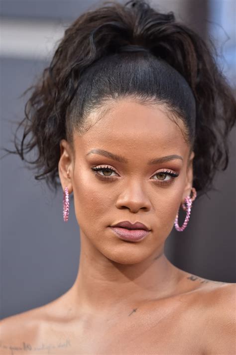 Rihanna's Best Beauty Looks | POPSUGAR Beauty Photo 22