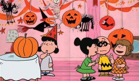 Free Peanuts Halloween Backgrounds