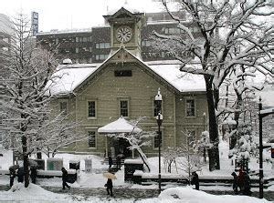 Sapporo clock tower (Sapporo, Hokkaido) - Let's travel around Japan!