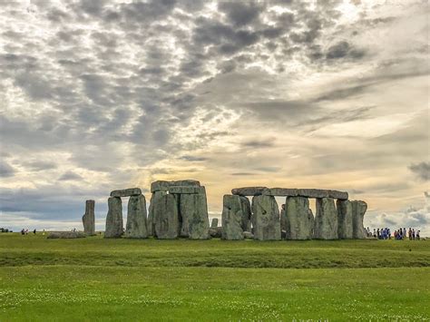 Stonehenge. Wiltshire UK | Monument valley, Stonehenge, Monument