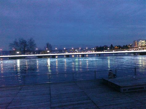 Between Rhône River bridges | champagnewhisky