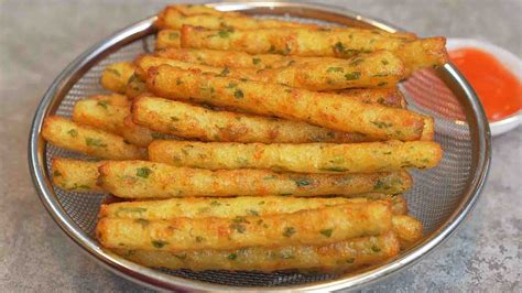 Crispy Homemade Potato Sticks Recipe