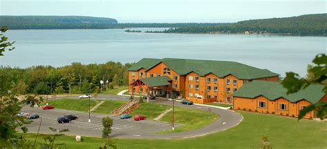 accommodation in munising mi - Deafening Bloggers Pictures