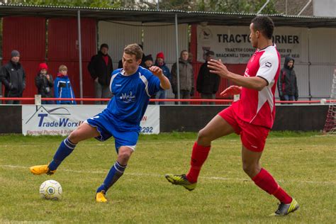 Bracknell Town FC vs Aston Clinton — NeilGrahamPhotography.com