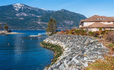 How Do You Find Land To Build On In Canada? | Canada Property Guides