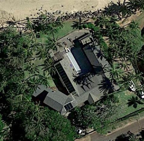 Willie Nelson House: Photos of His Texas Ranch & Maui Mansion (2023)