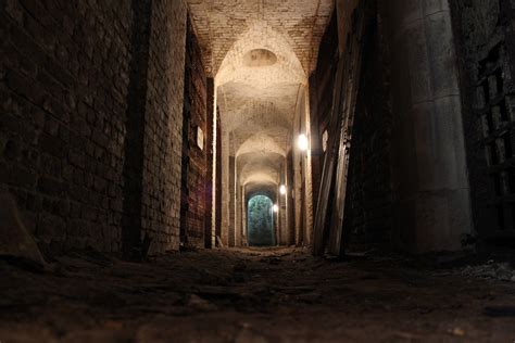 Most Haunted Places To Visit In London: 18 Seriously Spooky London Spots