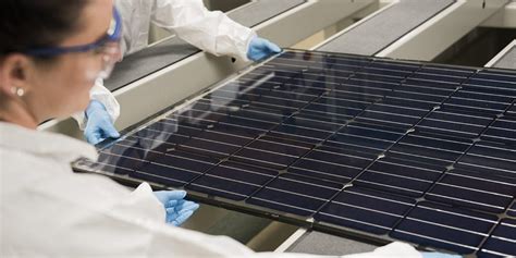 Oxford PV develops perovskite-silicon tandem solar cells