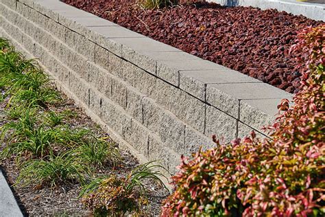 BroadStone® - 8" Straight | Keystone Retaining Wall Systems