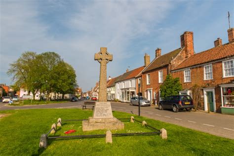 Burnham Market, Norfolk - History, Travel, and accommodation information