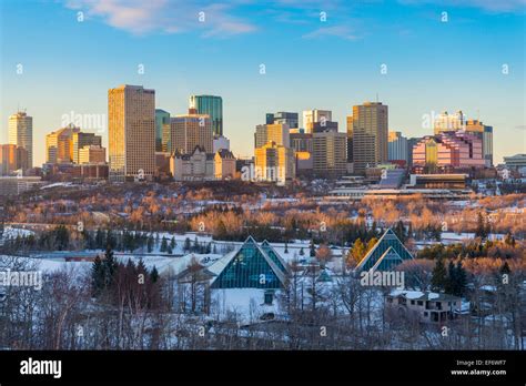 The Edmonton skyline in winter, Edmonton, Alberta, Canada Stock Photo ...