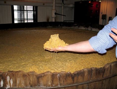 Sour Mash Whiskey: What is it and how is it made? - Gentlemen Ranters