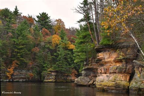 Hiking The Chapel Gorge Trail - Dells of the Wisconsin River Natural ...