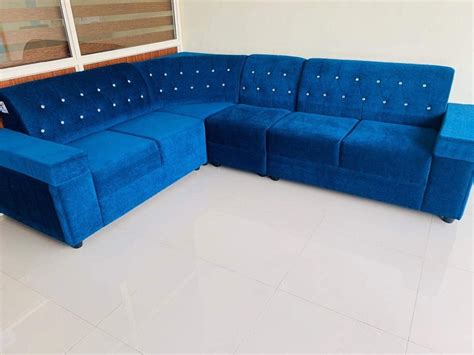 Wooden Blue Lounge Chair at Rs 22500 in Mumbai | ID: 26629315697