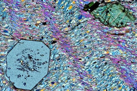 Photomicrograph of Garnet, Chloritoid, and a nice metamorphic ...